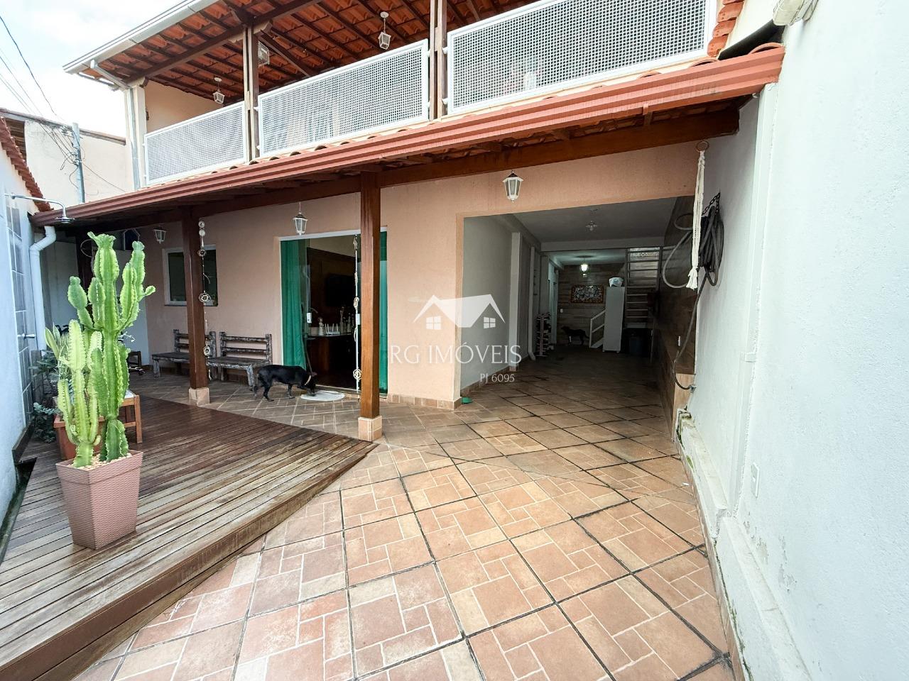 Casa, 4 quartos, 180 m² - Foto 2