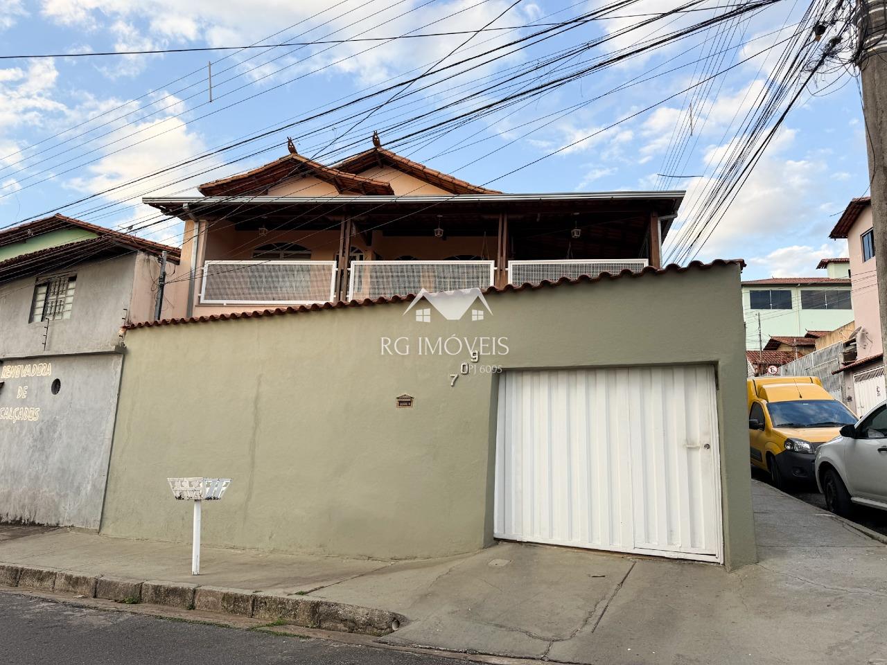 Casa, 4 quartos, 180 m² - Foto 1