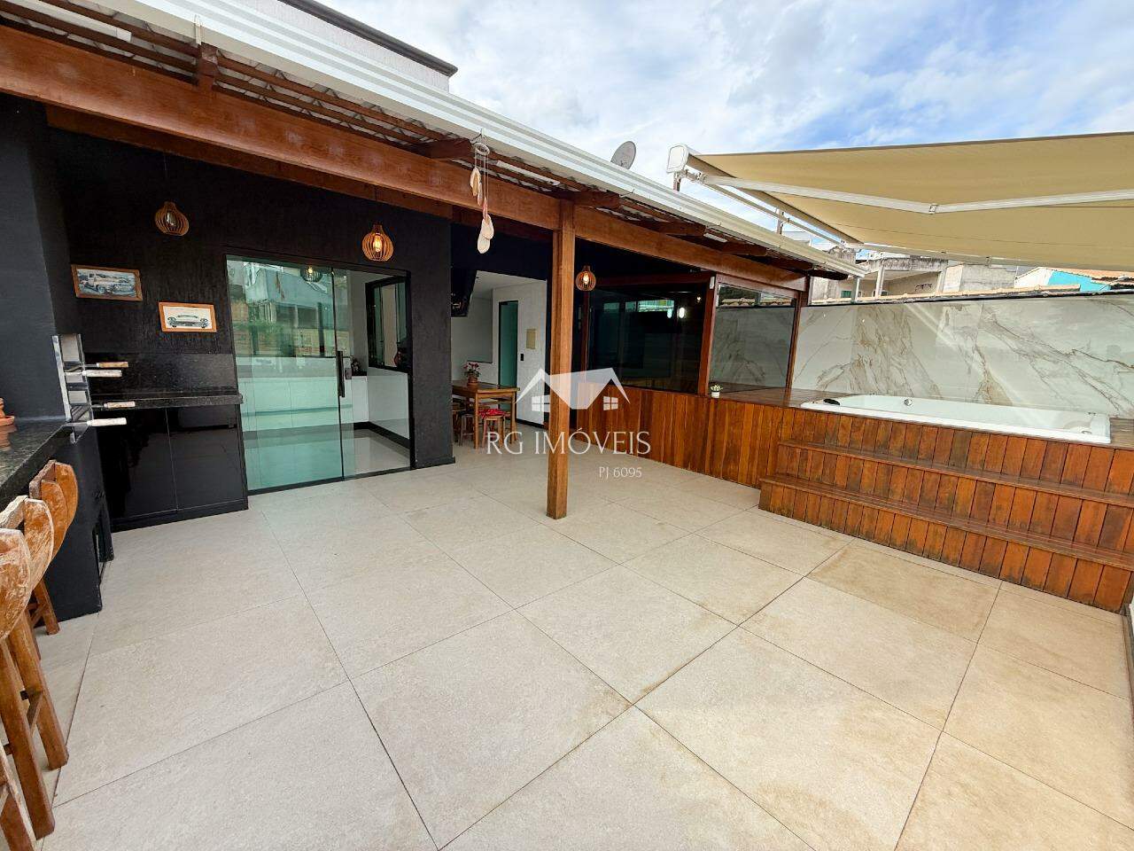 Casa, 3 quartos, 198 m² - Foto 1