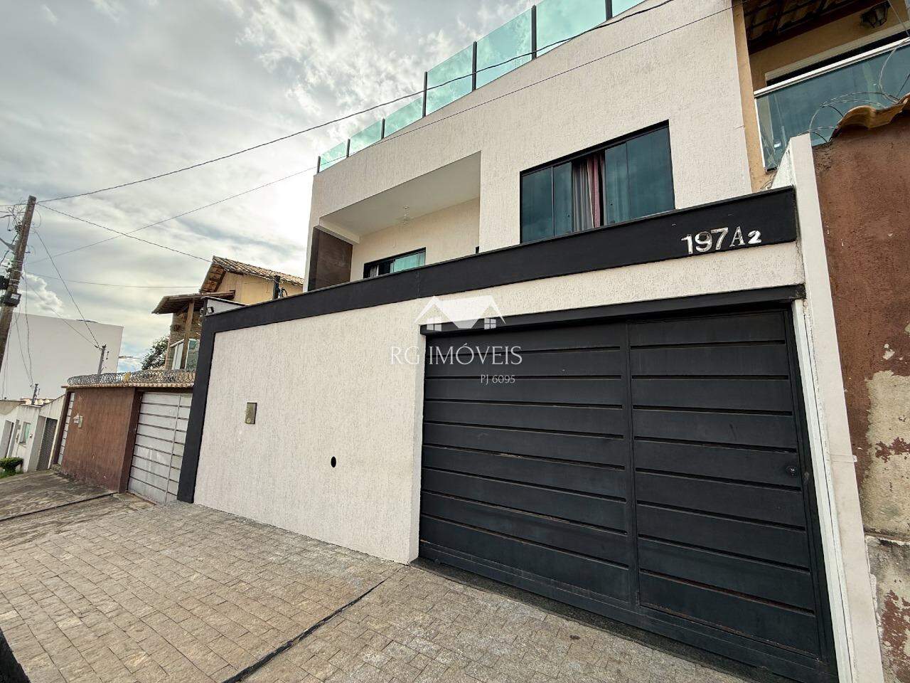 Casa, 3 quartos, 198 m² - Foto 2