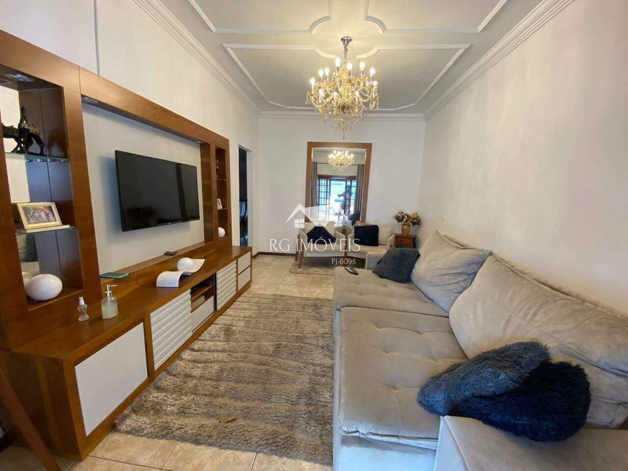 Casa à venda com 3 quartos, 500m² - Foto 4