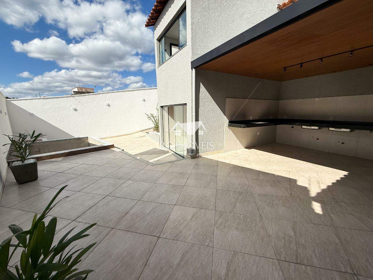 Casa, 2 quartos, 166 m² - Foto 2