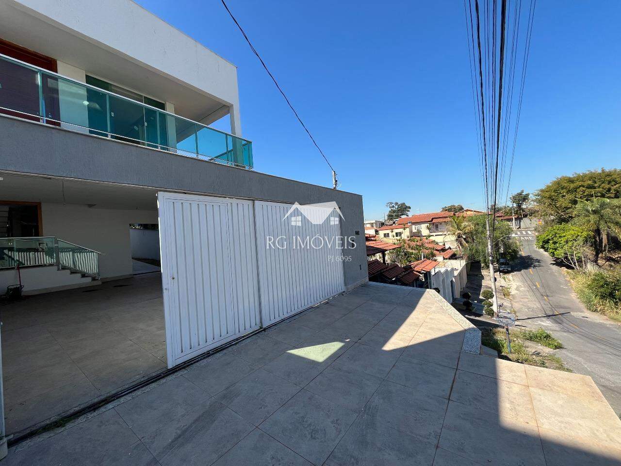 Casa, 3 quartos, 272 m² - Foto 2