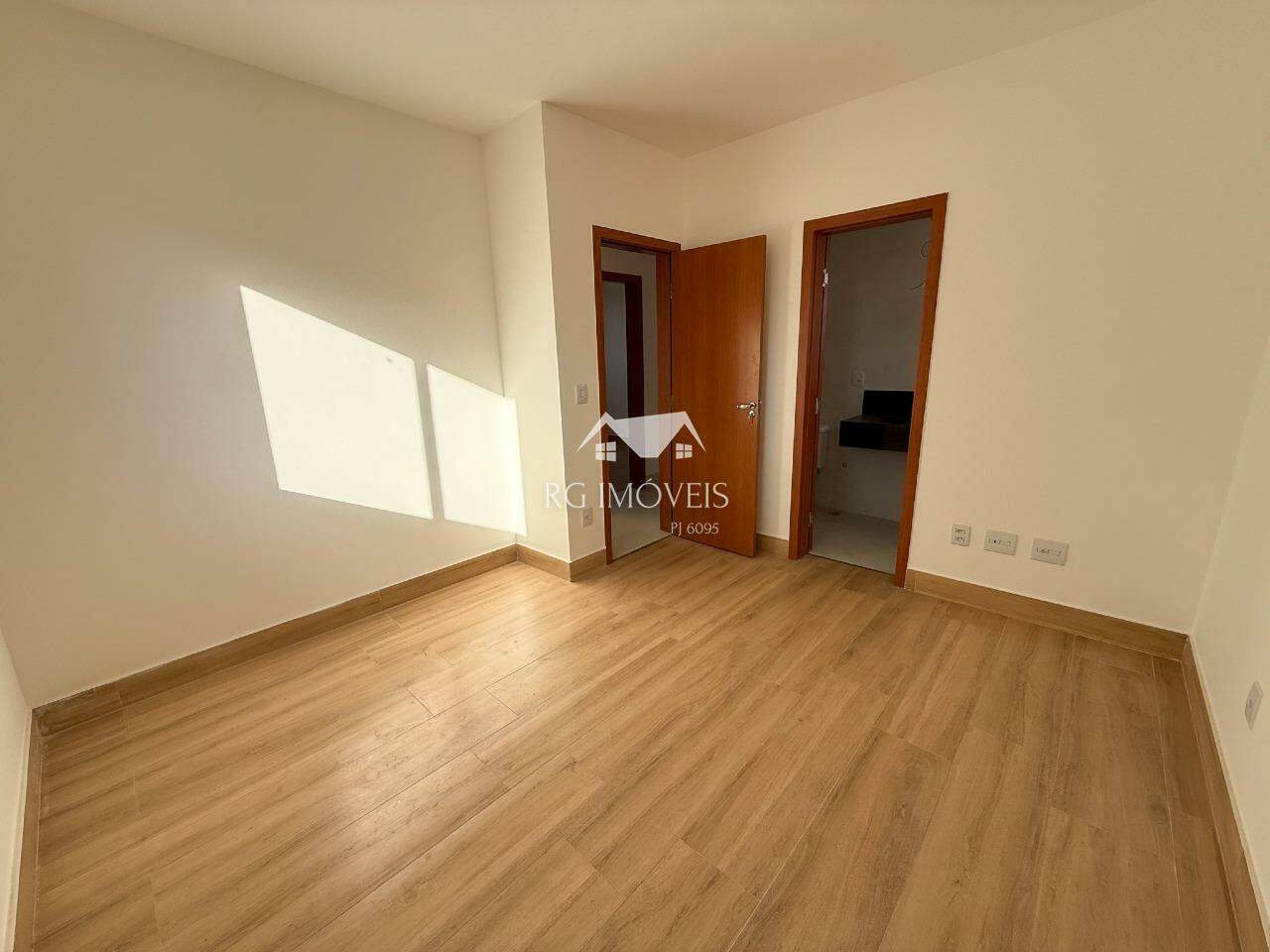 Apartamento à venda com 3 quartos, 80m² - Foto 17