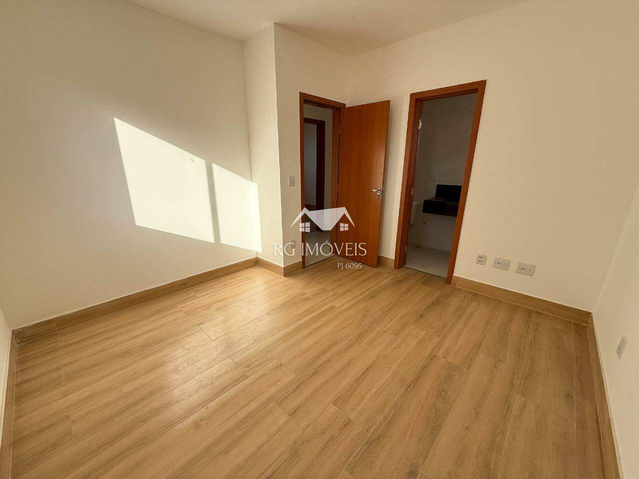 Apartamento à venda com 3 quartos, 80m² - Foto 18