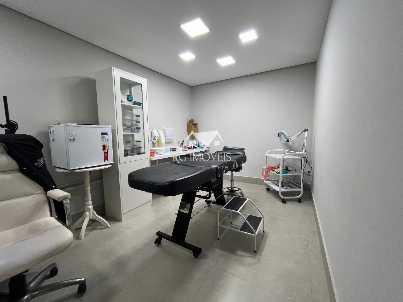 Casa, 3 quartos, 308 m² - Foto 23