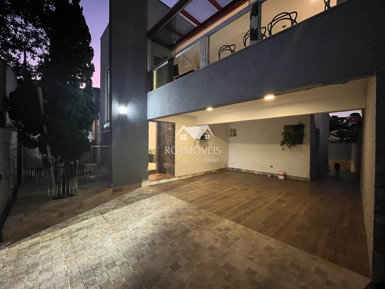 Casa, 3 quartos, 308 m² - Foto 1
