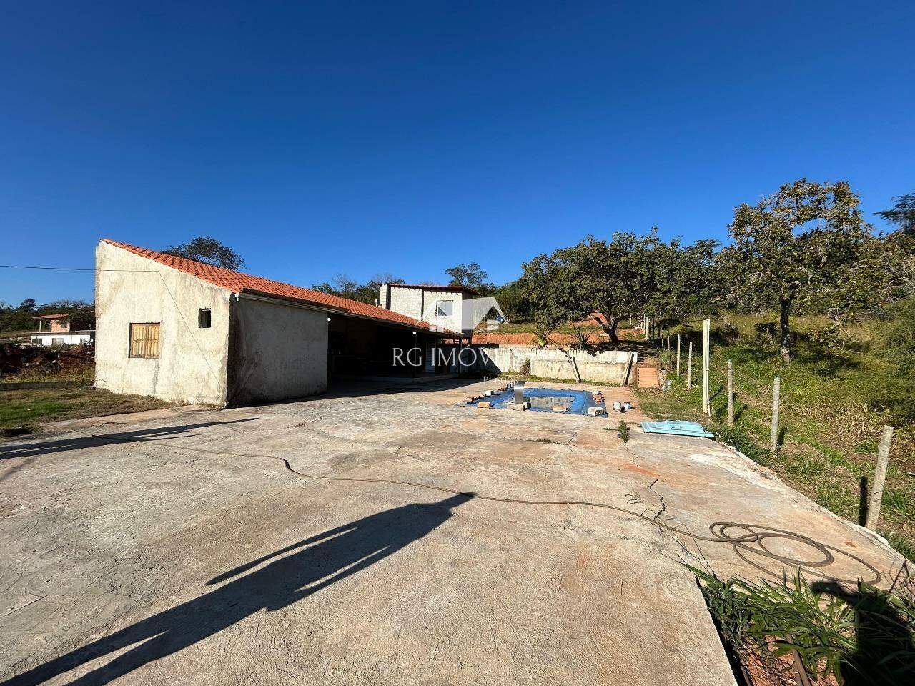 Sítio à venda com 4 quartos, 2000m² - Foto 2