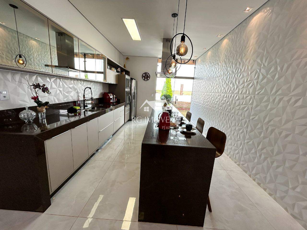 Casa de Condomínio para alugar com 3 quartos, 343m² - Foto 10