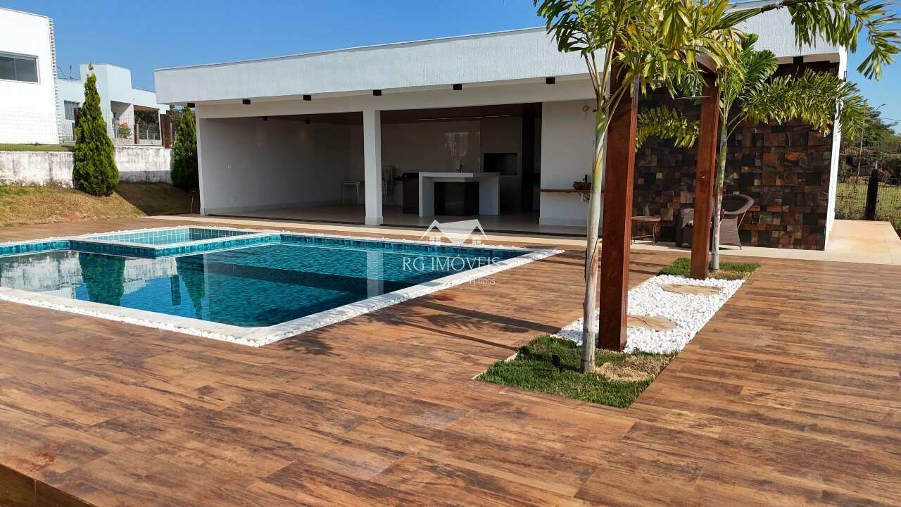 Casa de Condomínio para alugar com 3 quartos, 343m² - Foto 23