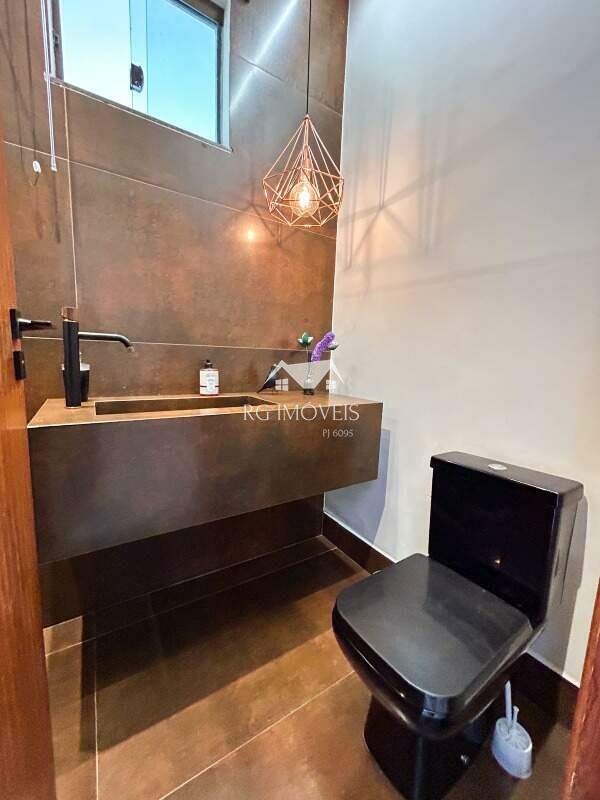 Casa de Condomínio para alugar com 3 quartos, 343m² - Foto 11