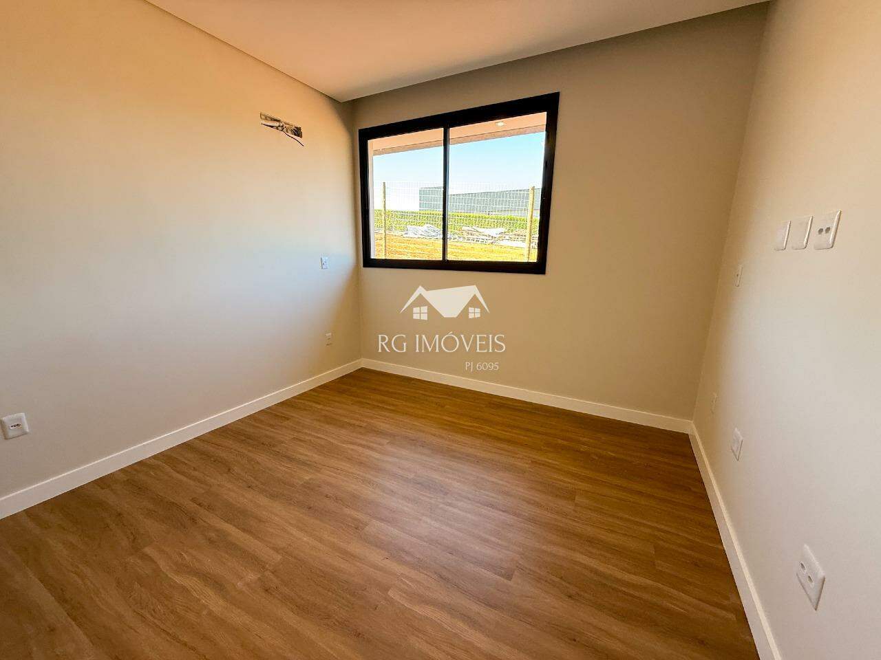 Casa de Condomínio à venda com 4 quartos, 300m² - Foto 19