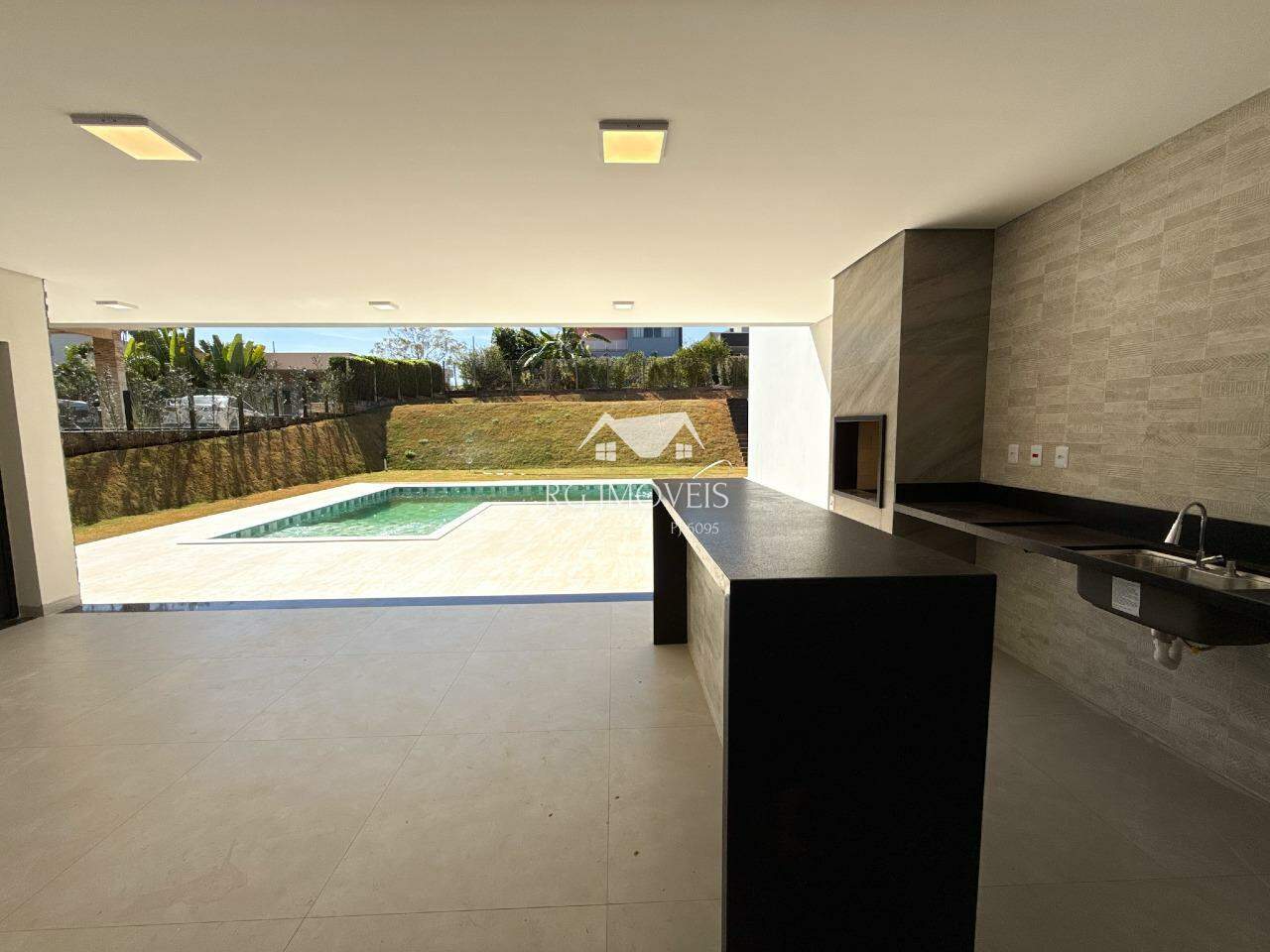 Casa de Condomínio à venda com 4 quartos, 300m² - Foto 25