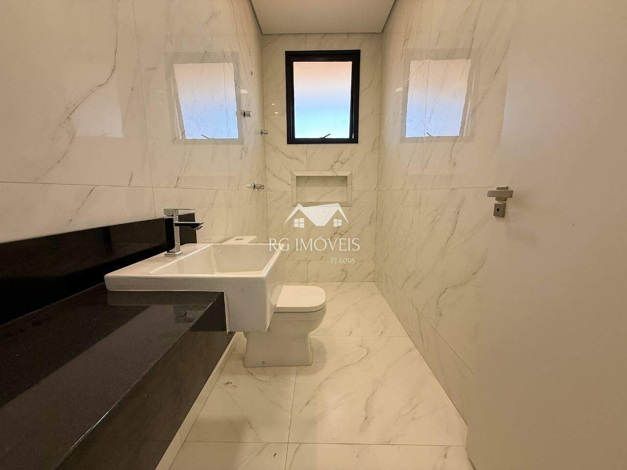 Casa de Condomínio à venda com 4 quartos, 300m² - Foto 24