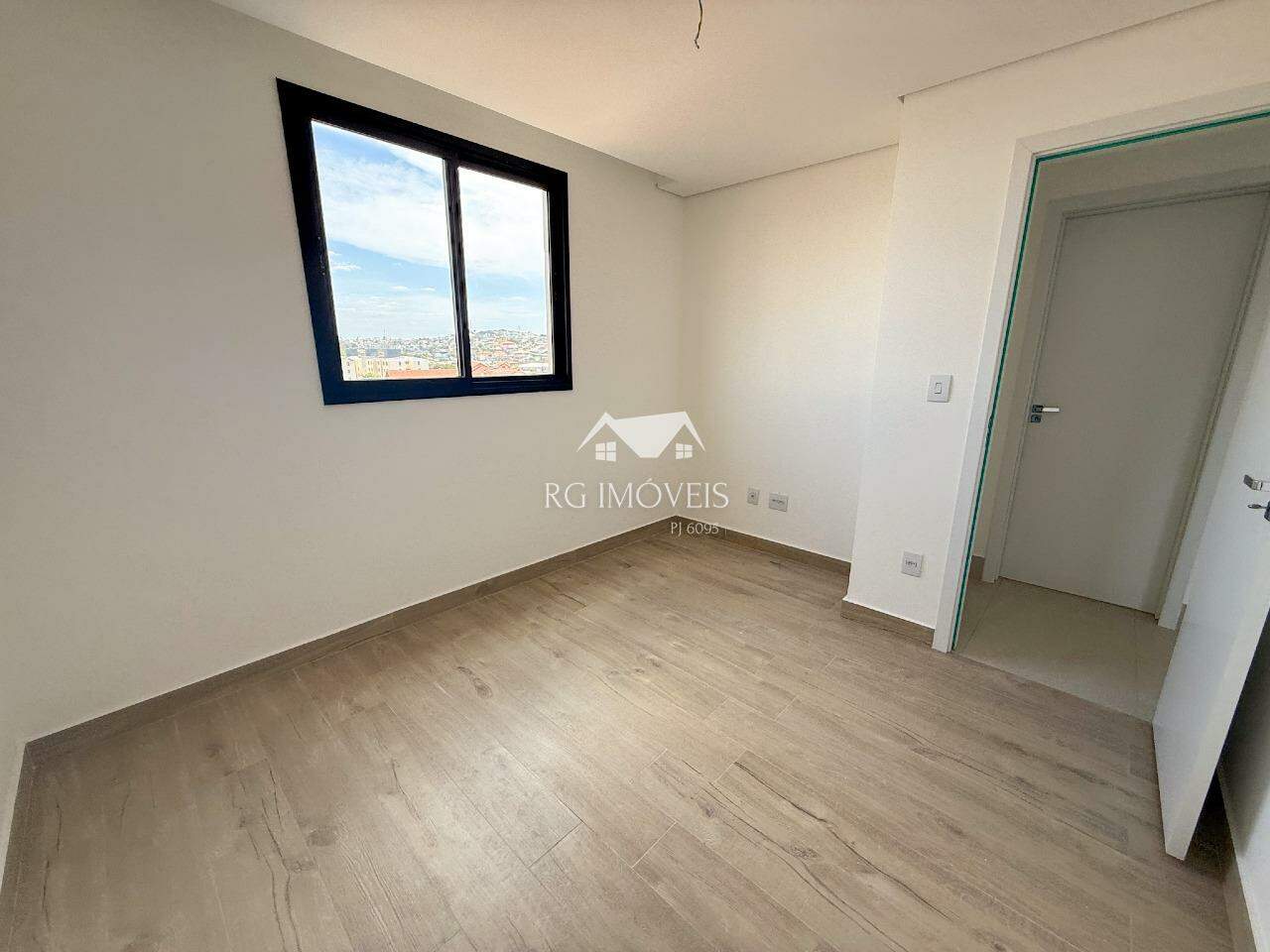 Apartamento à venda com 3 quartos, 130m² - Foto 18
