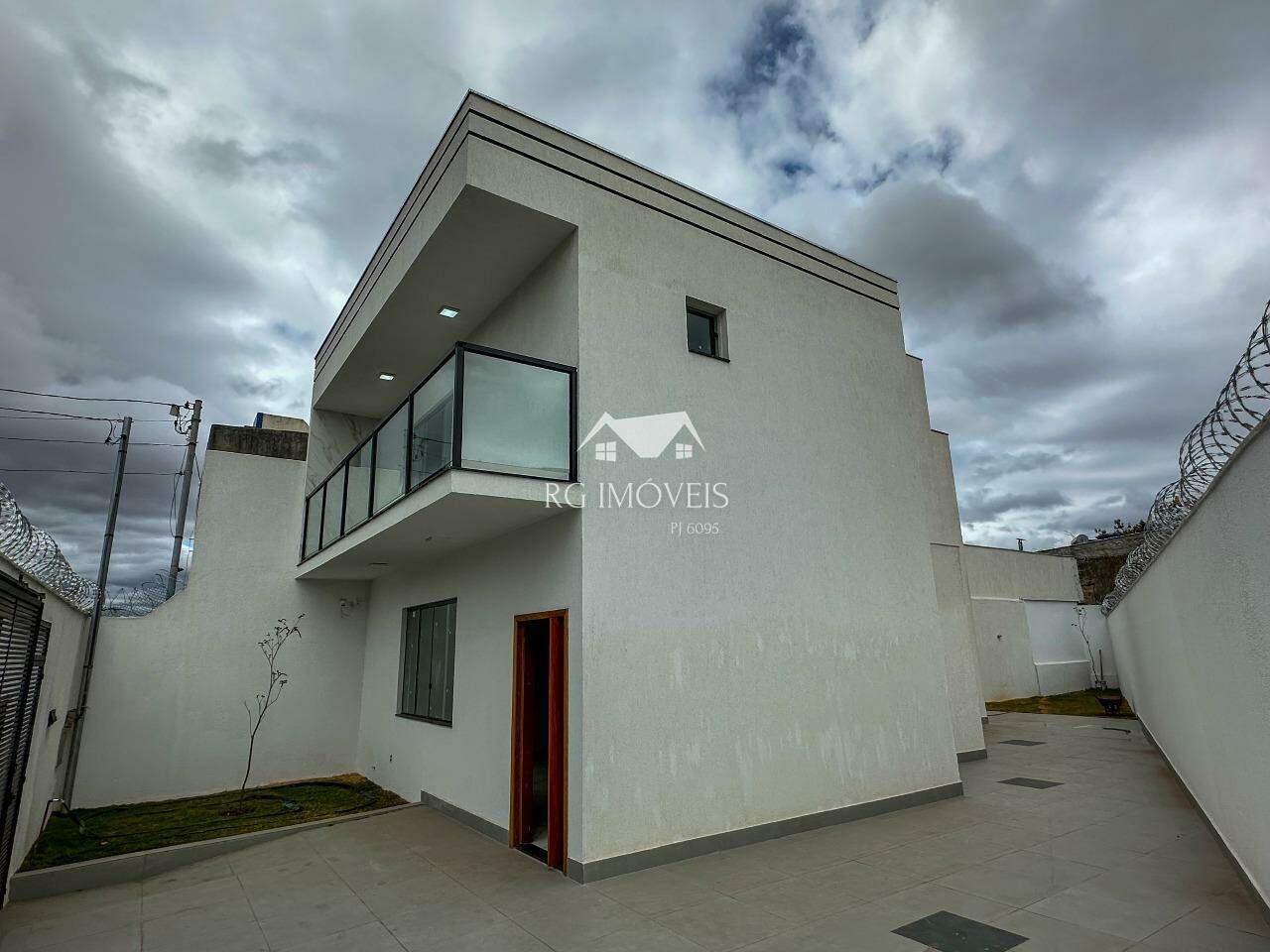 Casa, 3 quartos, 161 m² - Foto 1