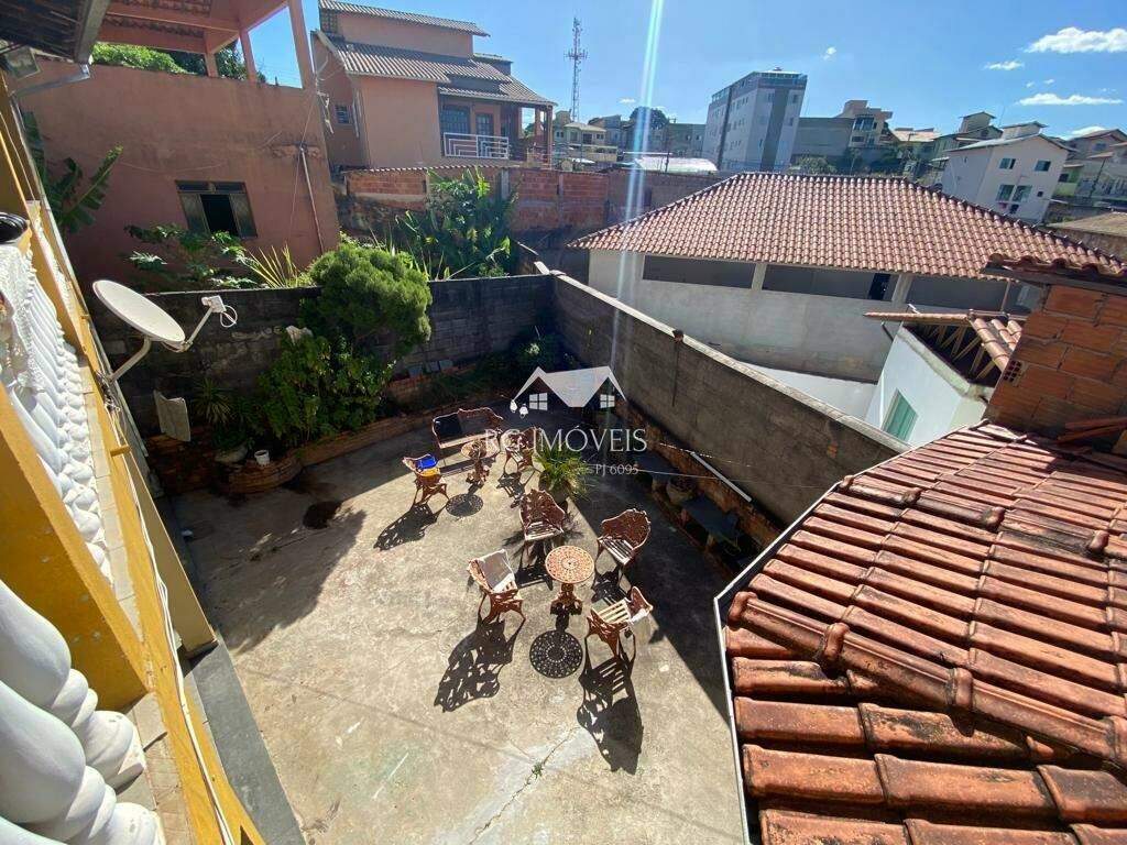 Casa à venda com 5 quartos, 371m² - Foto 18