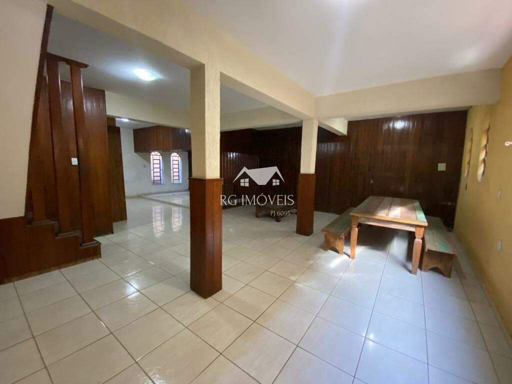 Casa à venda com 5 quartos, 371m² - Foto 21