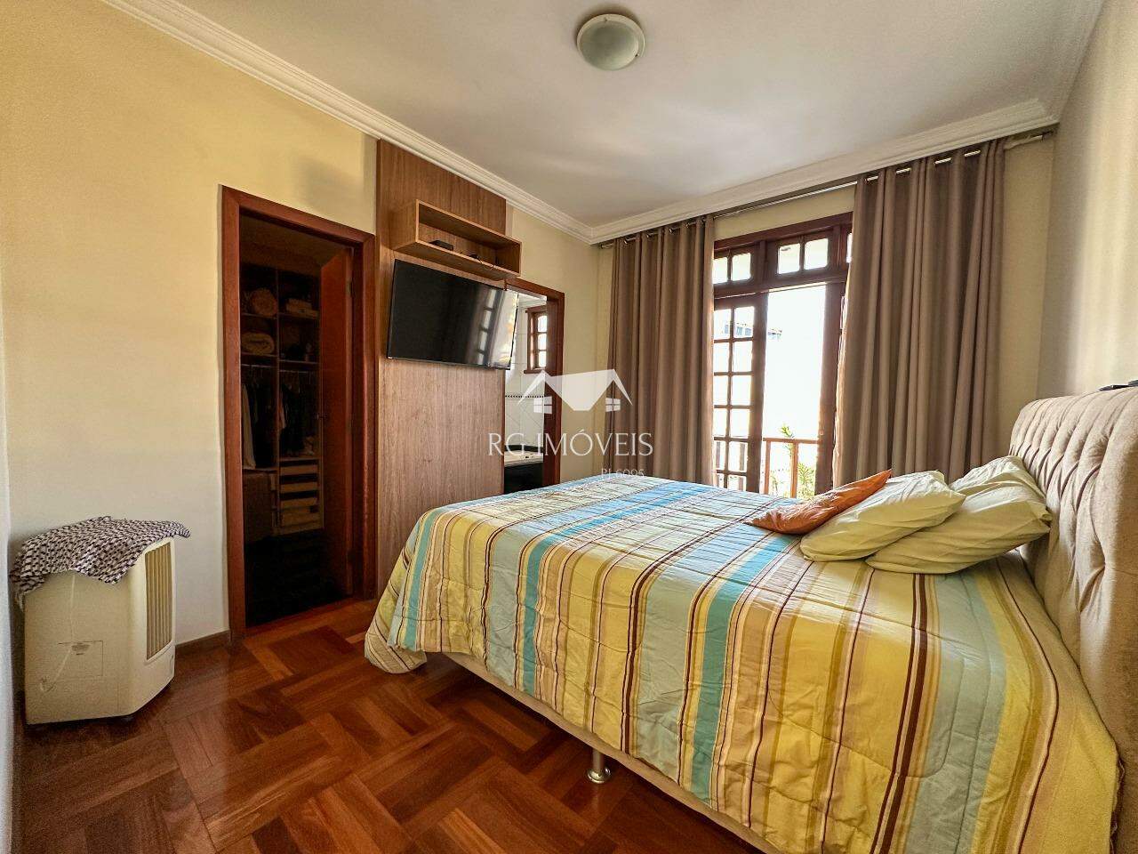 Casa, 4 quartos, 300 m² - Foto 17