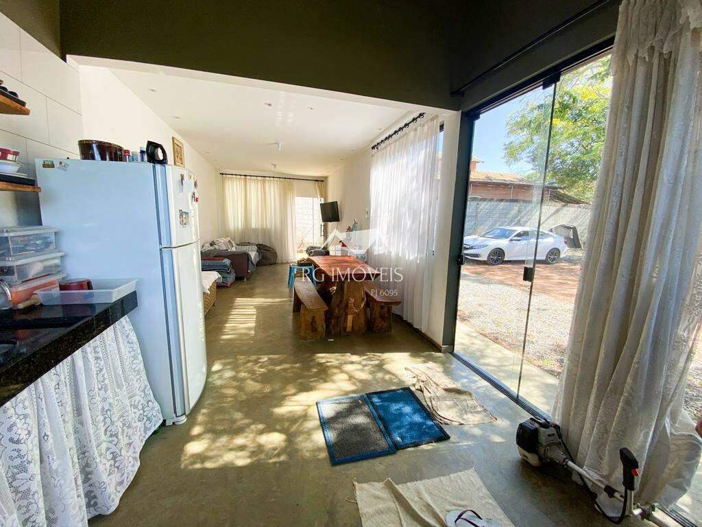 Chácara à venda com 2 quartos, 2500m² - Foto 8