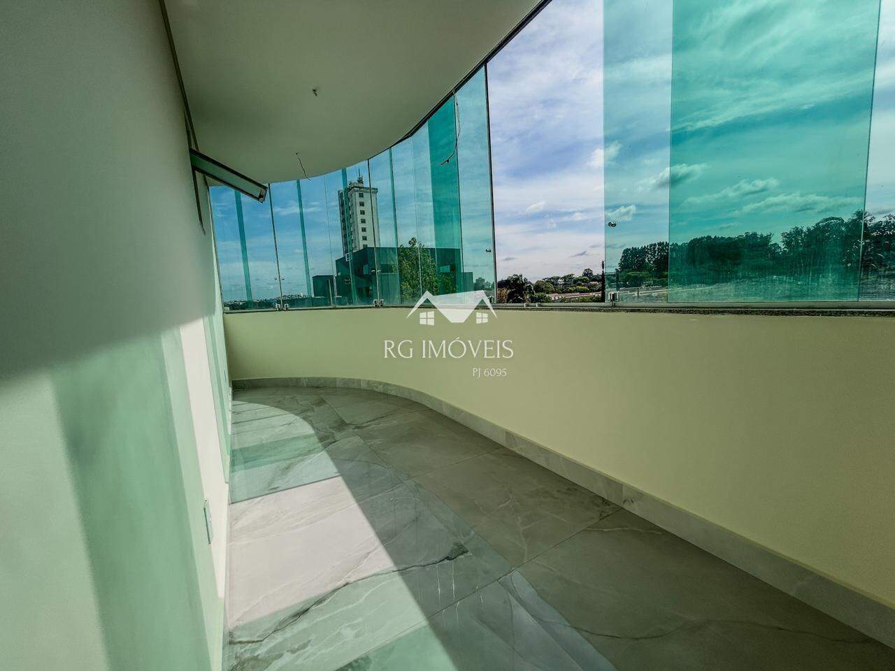 Apartamento à venda com 3 quartos, 105m² - Foto 9