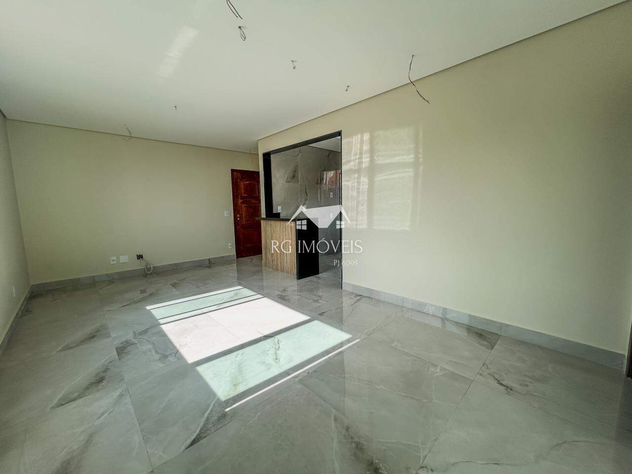 Apartamento à venda com 3 quartos, 105m² - Foto 4