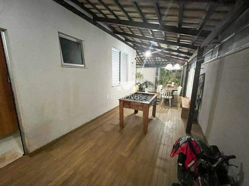 Apartamento à venda com 3 quartos, 140m² - Foto 10