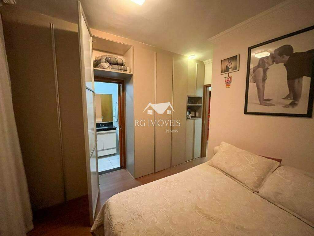 Apartamento à venda com 3 quartos, 140m² - Foto 17