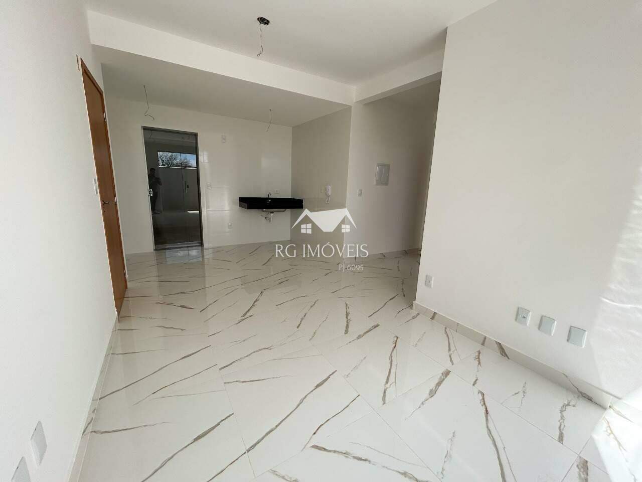 Apartamento à venda com 2 quartos, 92m² - Foto 4