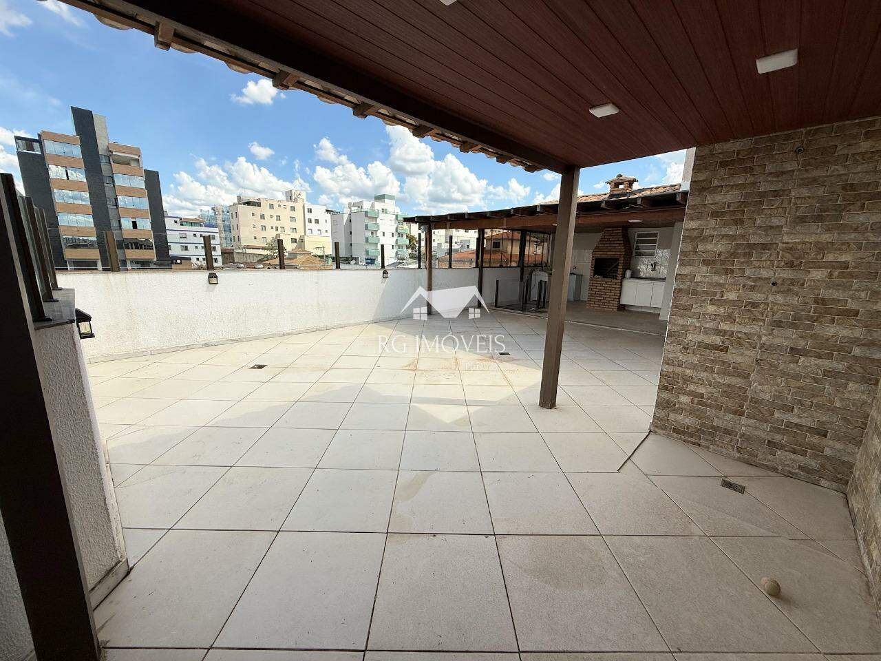 Cobertura, 3 quartos, 157 m² - Foto 2