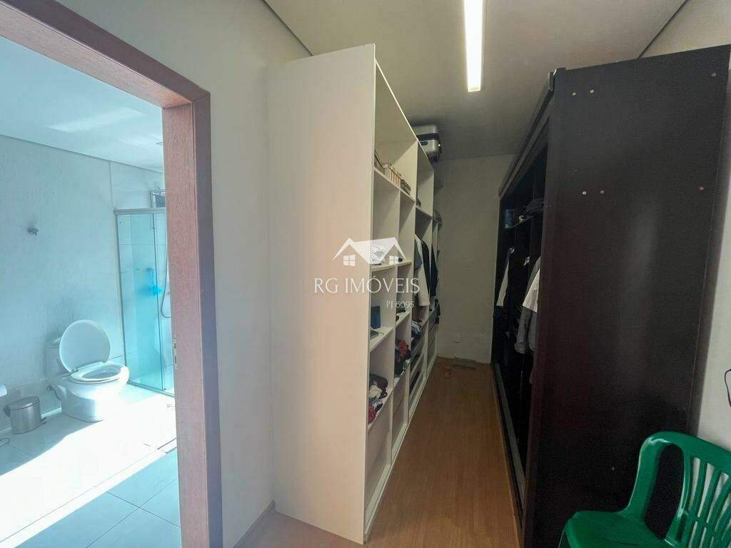 Casa de Condomínio à venda com 3 quartos, 440m² - Foto 17