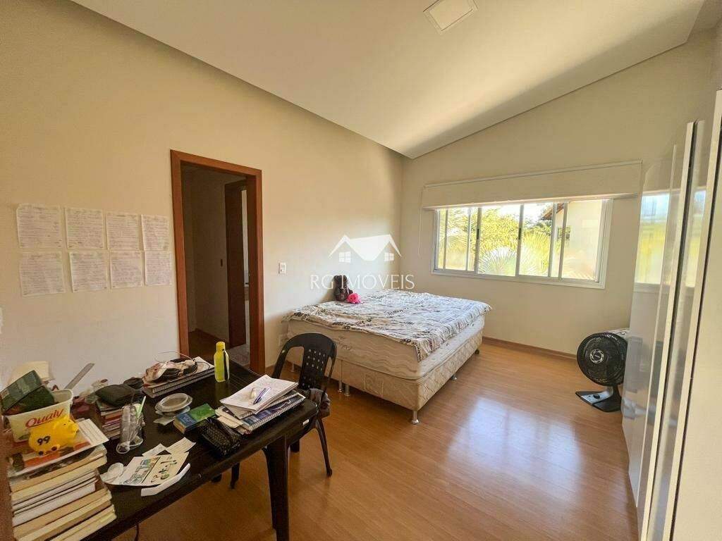 Casa de Condomínio à venda com 3 quartos, 440m² - Foto 19