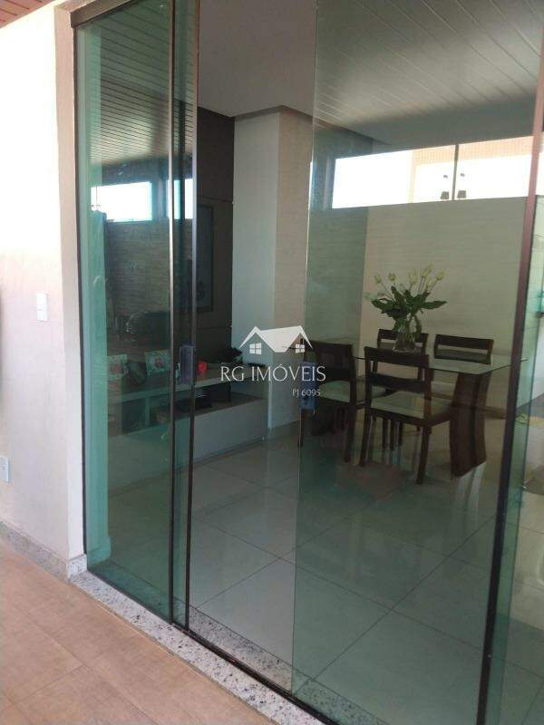 Apartamento, 3 quartos, 130 m² - Foto 2