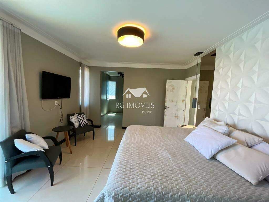 Casa de Condomínio à venda com 4 quartos, 390m² - Foto 15