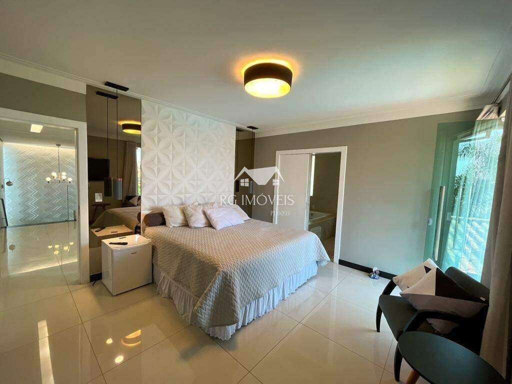 Casa de Condomínio à venda com 4 quartos, 390m² - Foto 16