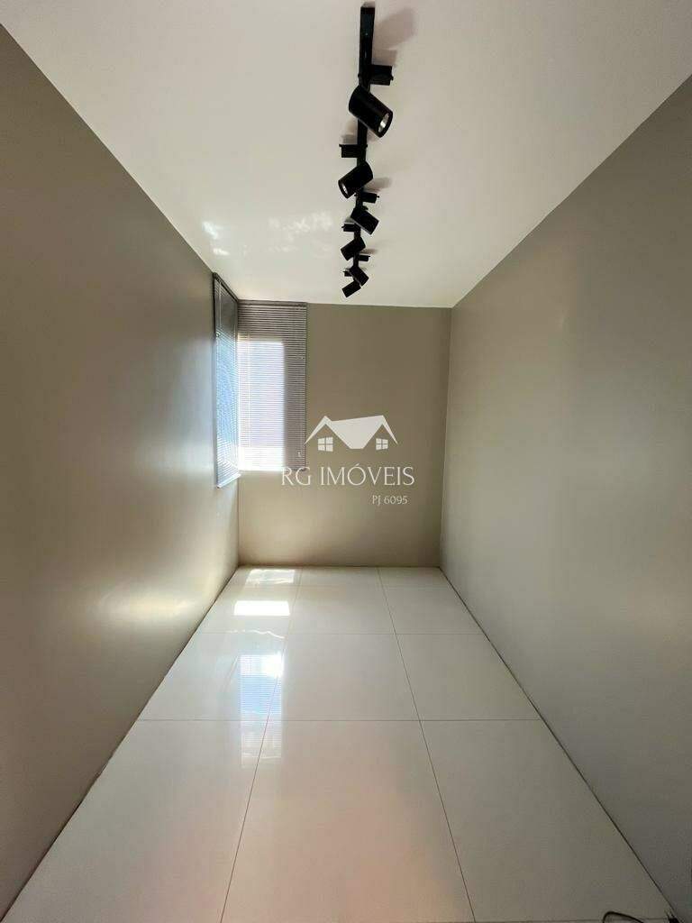 Casa de Condomínio à venda com 4 quartos, 390m² - Foto 20