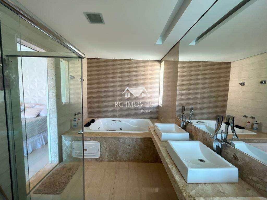 Casa de Condomínio à venda com 4 quartos, 390m² - Foto 17