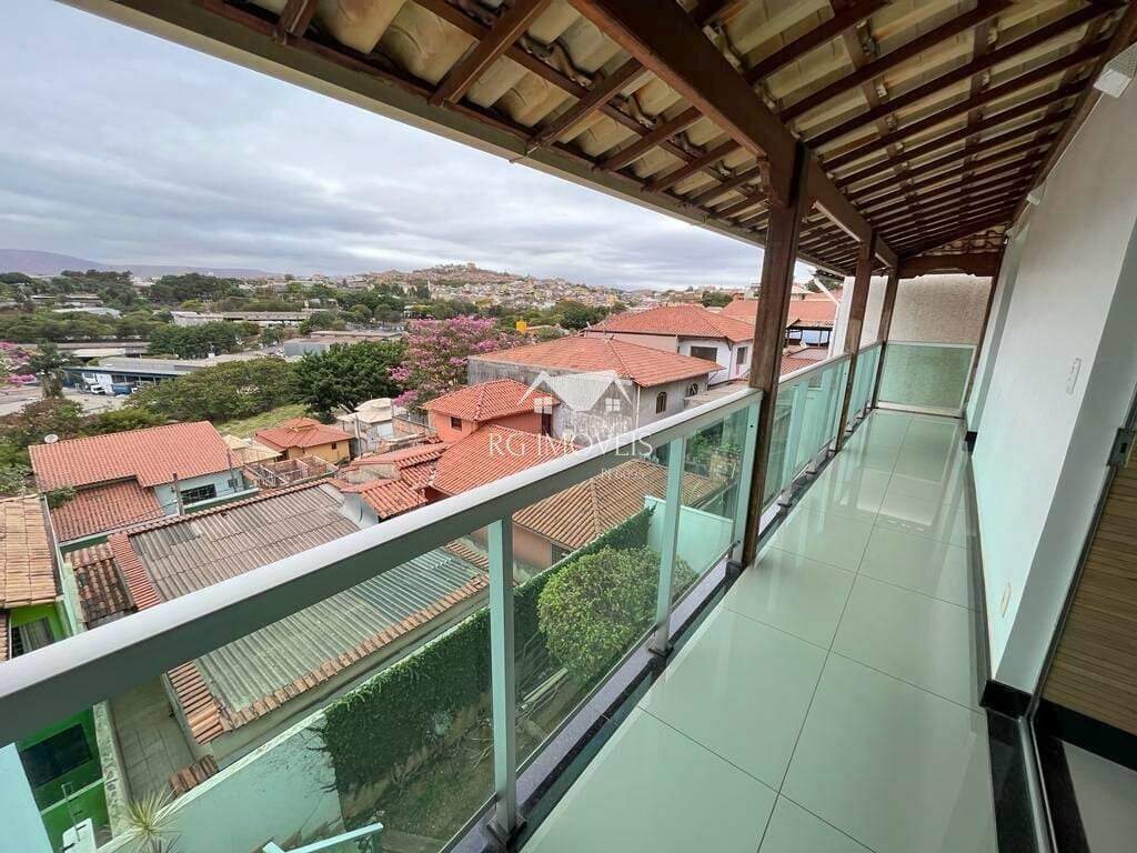 Casa à venda com 4 quartos, 274m² - Foto 9