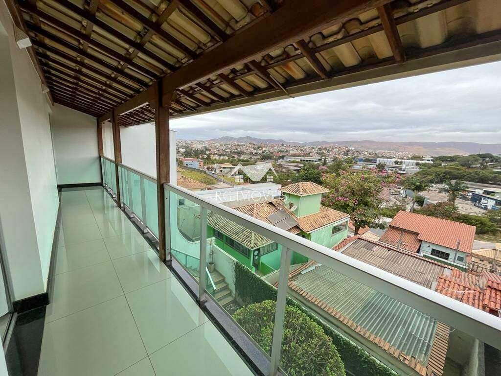 Casa à venda com 4 quartos, 274m² - Foto 13