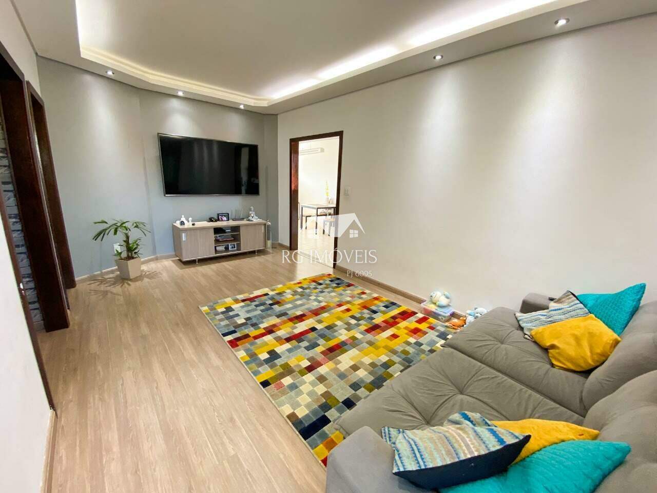 Casa à venda com 6 quartos, 360m² - Foto 4