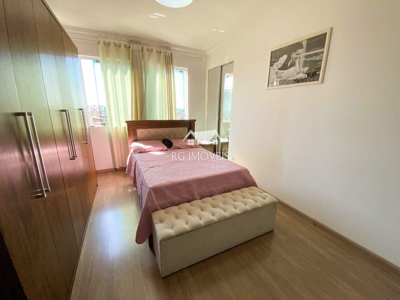 Casa à venda com 6 quartos, 360m² - Foto 15