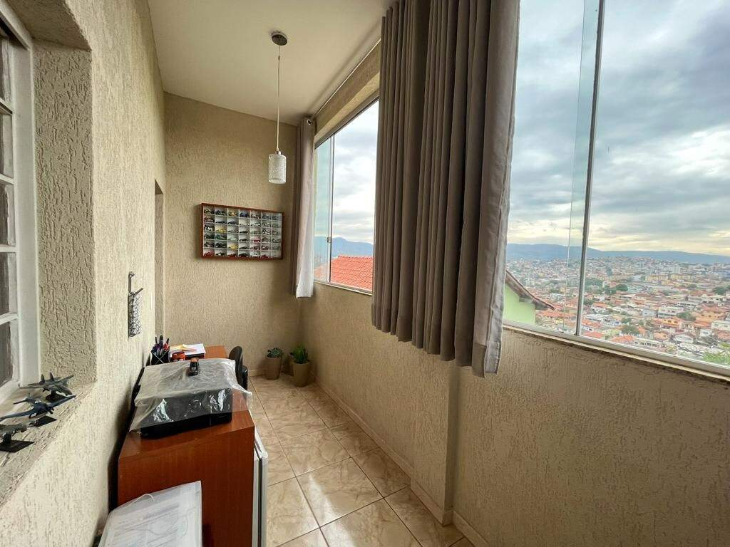 Casa à venda com 3 quartos, 225m² - Foto 22