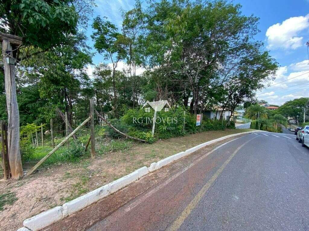 Terreno à venda, 1000m² - Foto 1