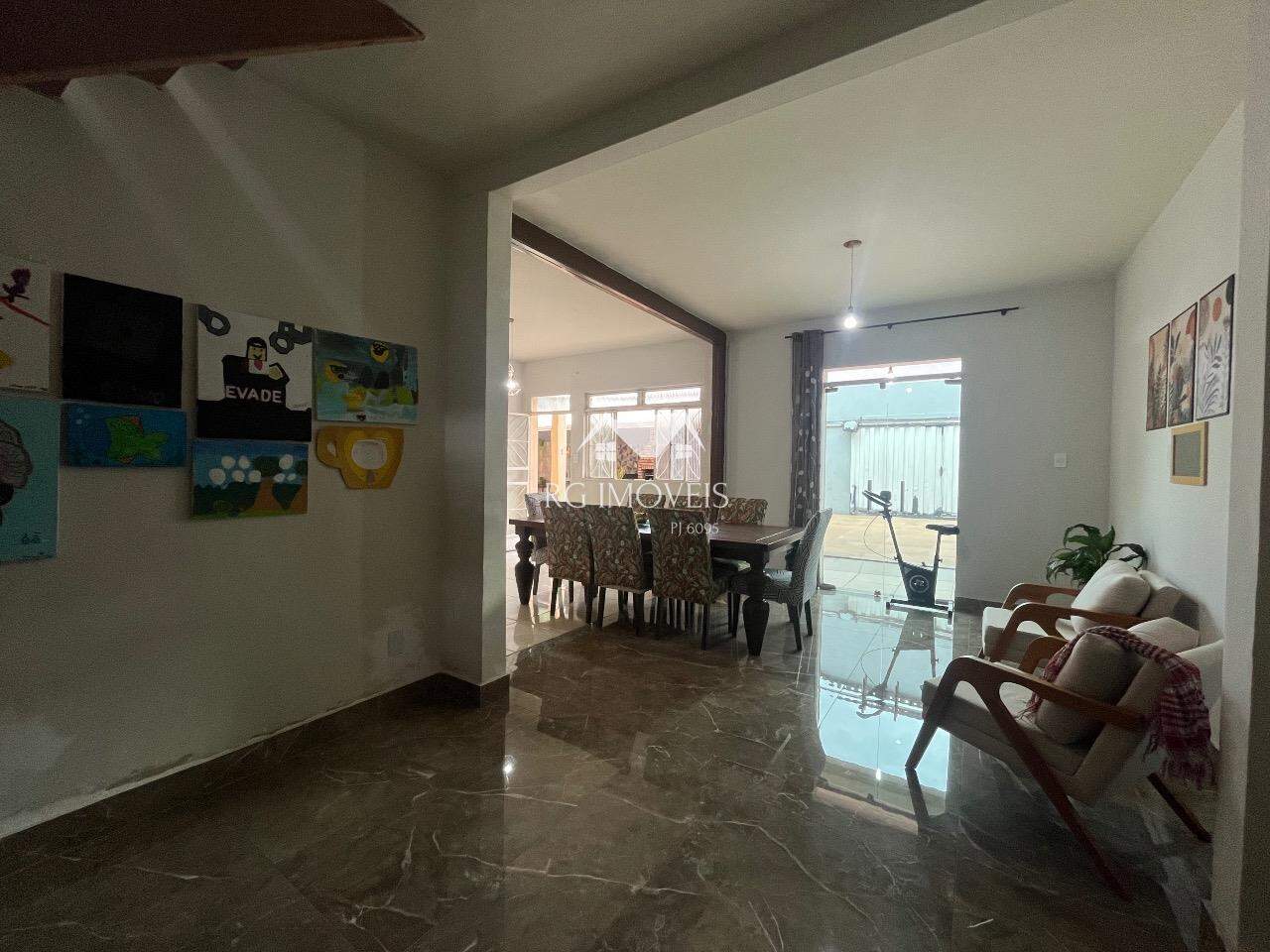 Casa, 4 quartos, 243 m² - Foto 4