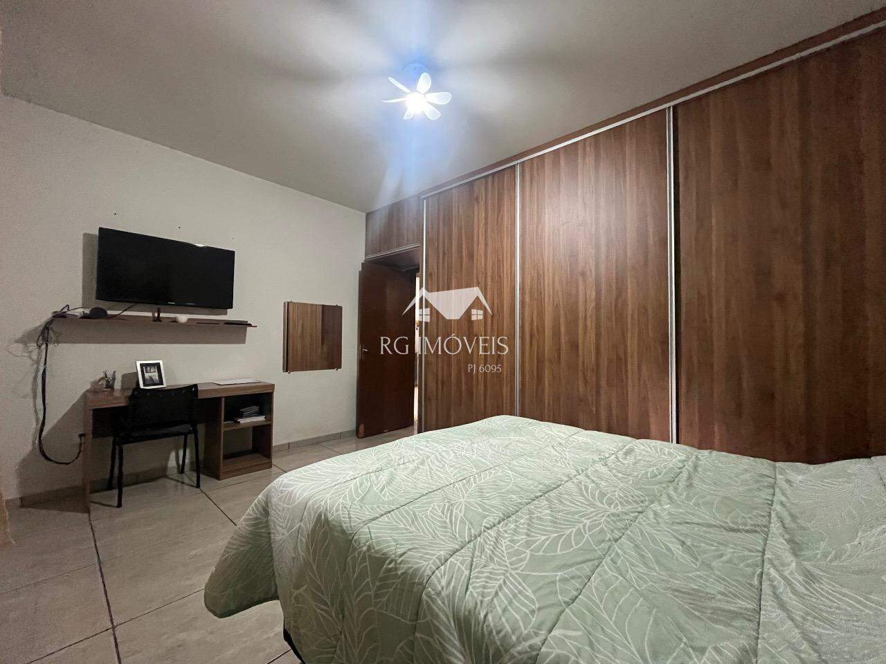 Casa, 4 quartos, 243 m² - Foto 11
