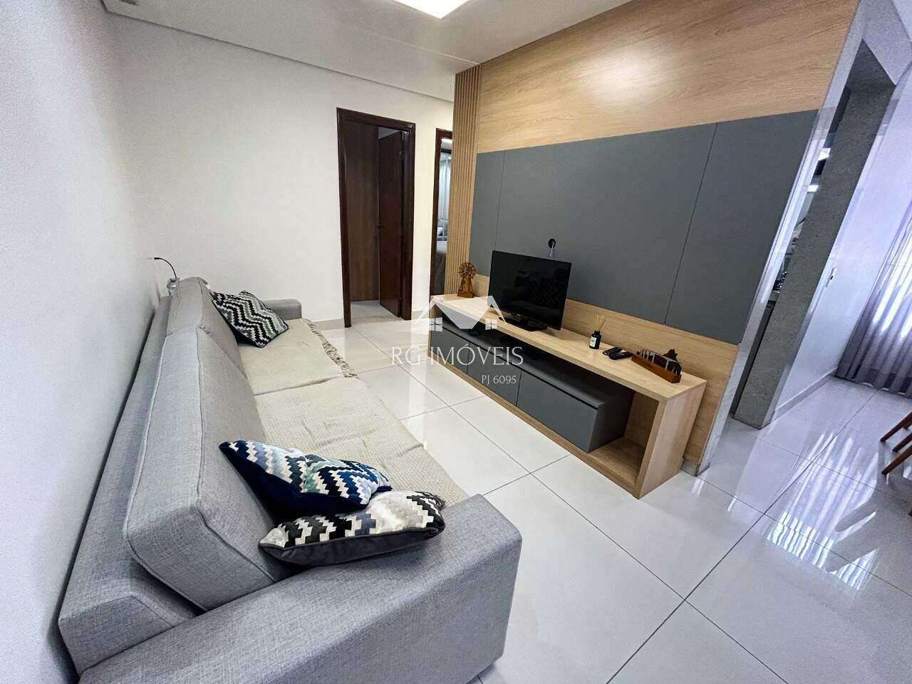 Apartamento à venda com 2 quartos, 53m² - Foto 3