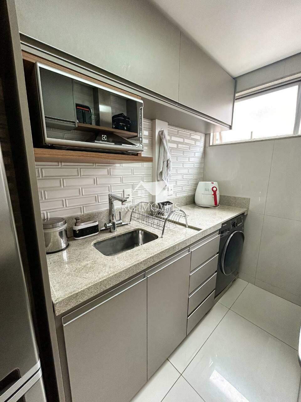 Apartamento à venda com 2 quartos, 53m² - Foto 4