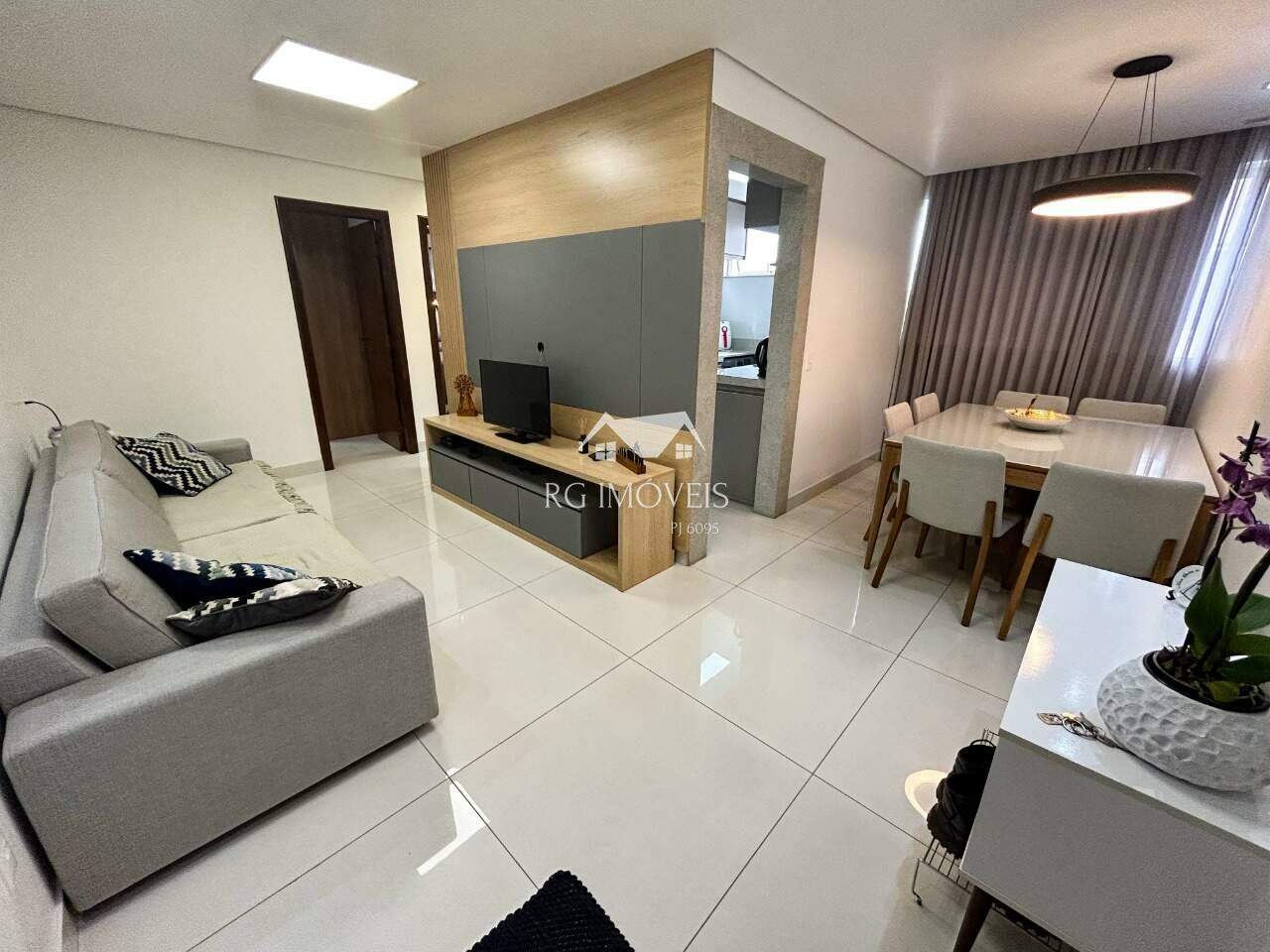 Apartamento à venda com 2 quartos, 53m² - Foto 1