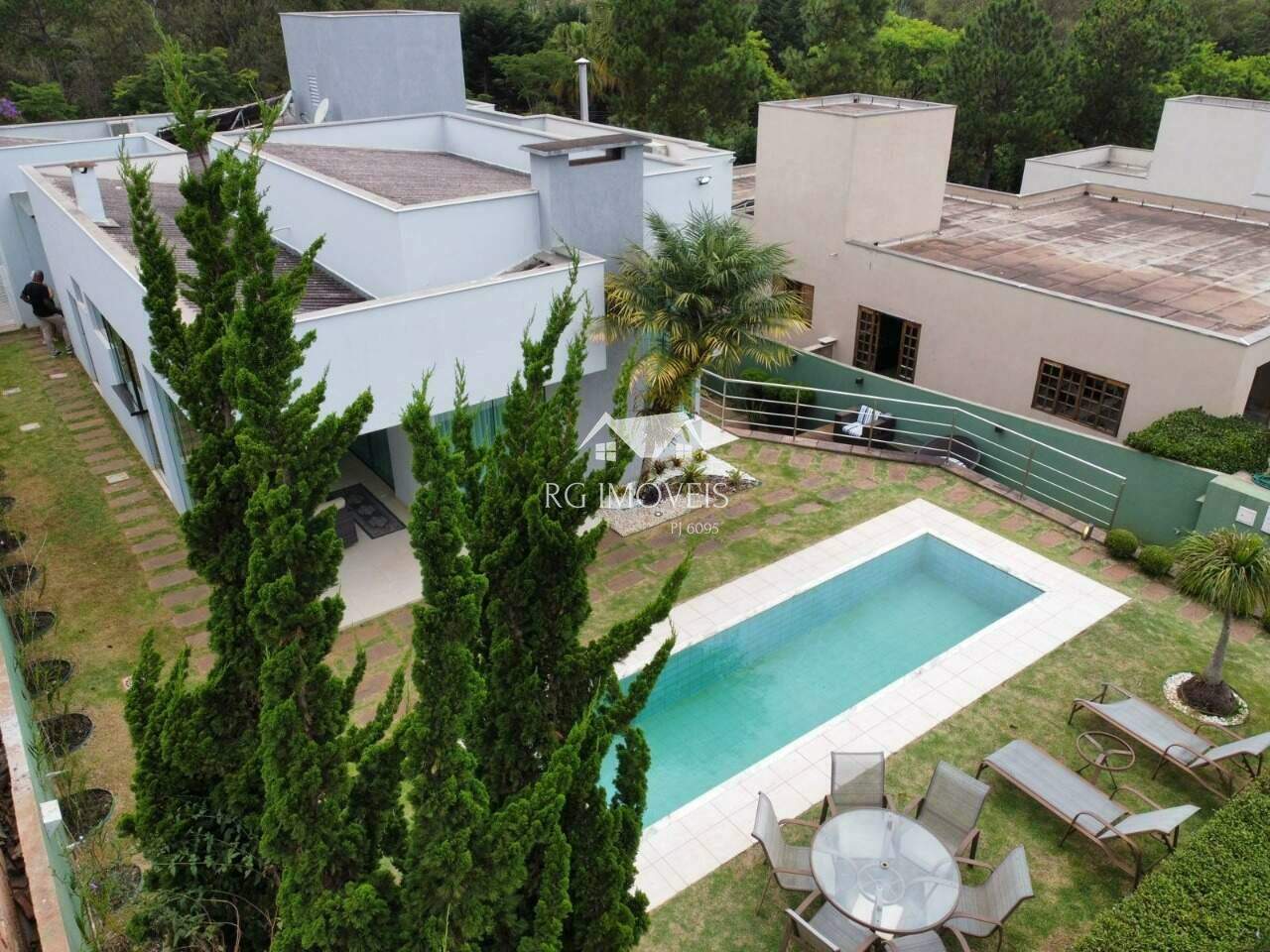 Casa de Condomínio à venda com 4 quartos, 602m² - Foto 2