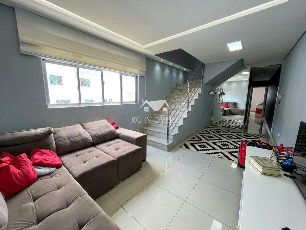 Cobertura à venda com 3 quartos, 138m² - Foto 1